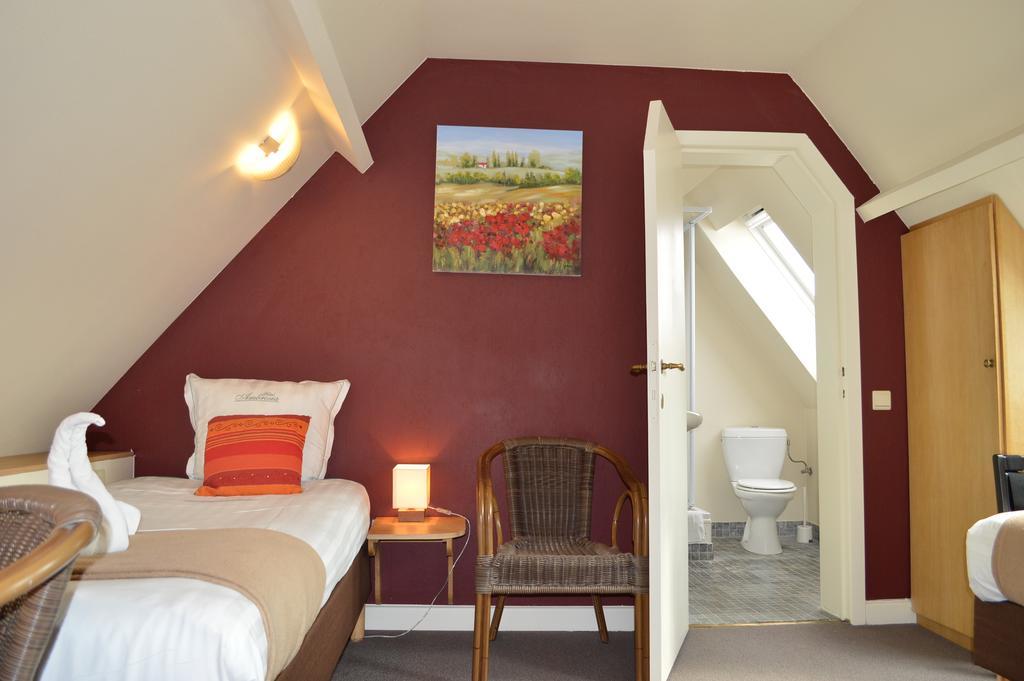 Hotel Ambrosia Ypern Zimmer foto
